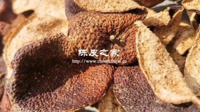 陳皮普洱表面白色是白霜還是發霉怎么分辨