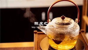 陳化幾年的新會陳皮更適合煮飲