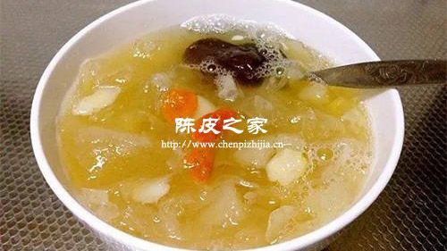 適合飲用陳皮銀耳百合粥的季節