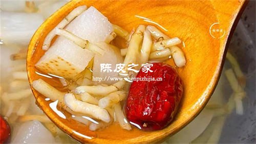 黨參陳皮玫瑰花泡水喝有什么作用