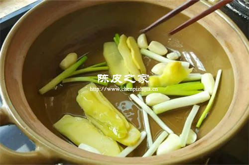 陳皮蔥白生姜熬水喝有什么功效