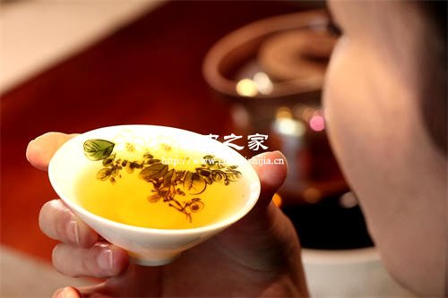 五年陳皮泡出來有點酸和腥氣味正常嗎