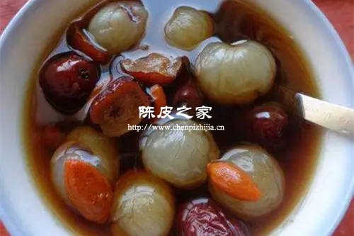 桂圓大棗枸杞子桑葚陳皮與黑茶的功效