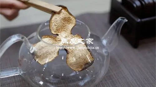 新會陳皮煮水好還是泡水好