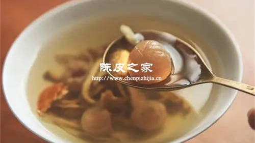 橘子皮桂圓紅棗枸杞可以一起泡水喝嗎