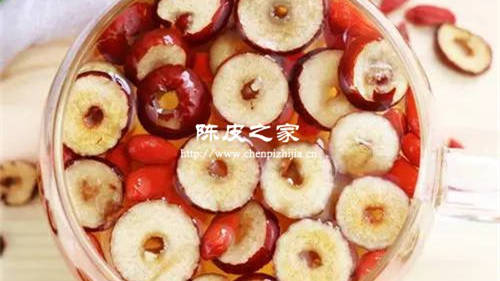 陳皮可以和紅棗枸杞一起泡水喝嗎