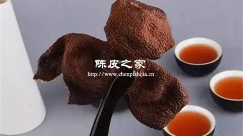 陳皮泡出的水有點黑紅色正常嗎