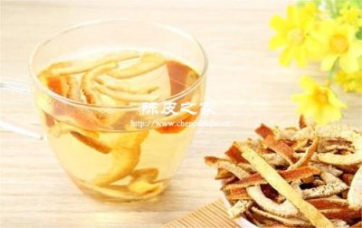 用橘子皮泡水喝會上火還是下火