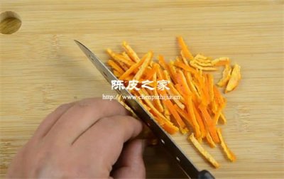 吃橘子隨手扔皮?你可能浪費了一個“天然胃藥”